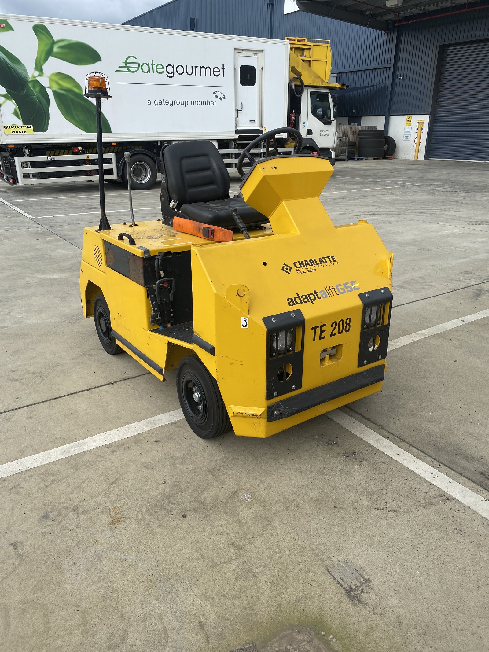 Used forklift: CHARLATTE TE208 - BE TOW TUG BE TOW TUG
