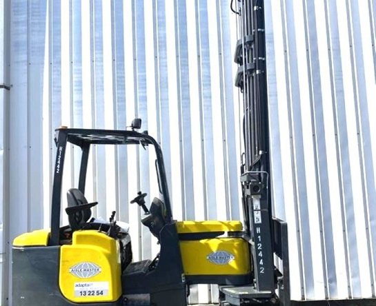 Used Forklift: AISLE-MASTER 20SHE 