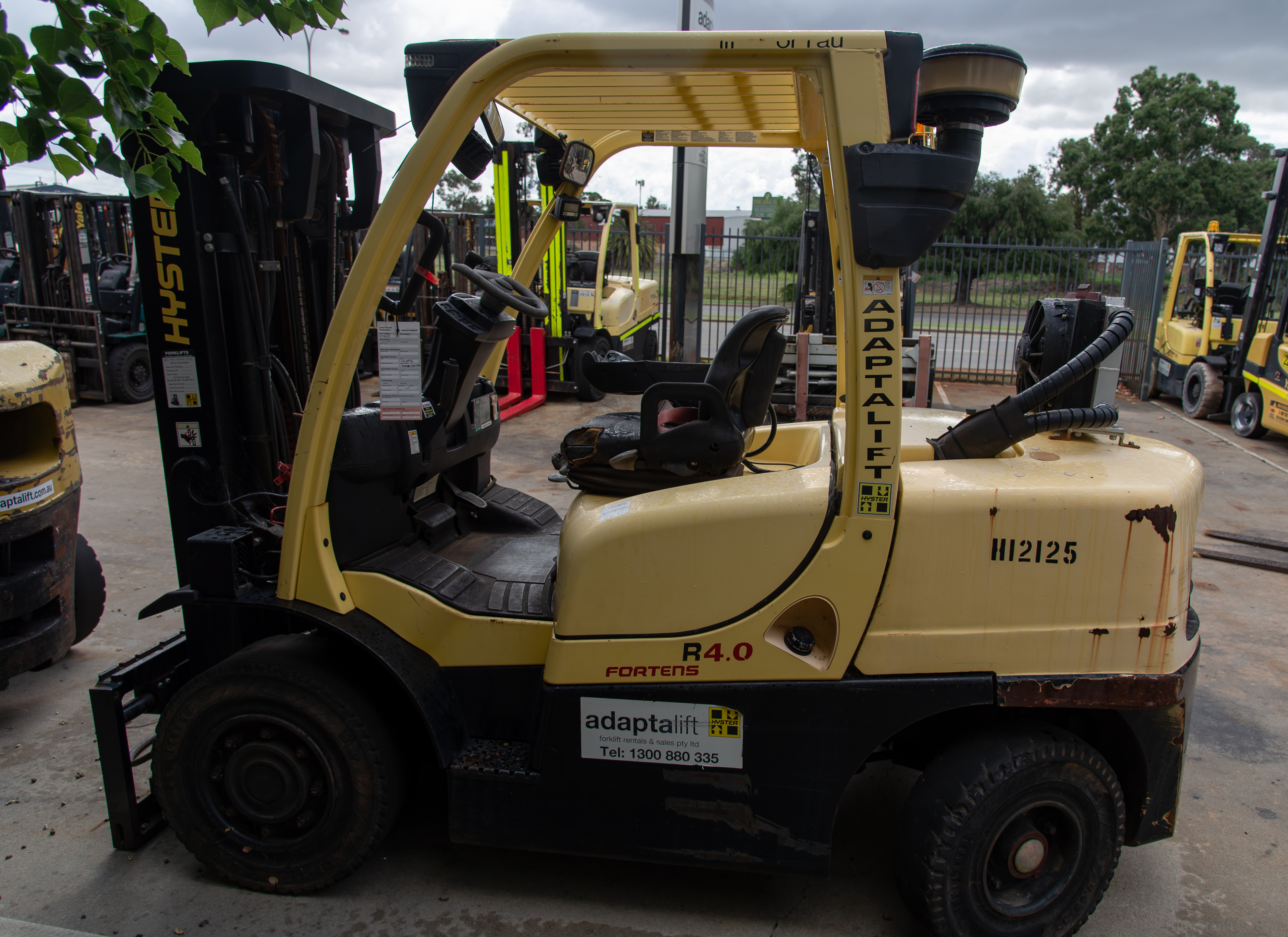 Used forklift: HYSTER H4.0FT6 