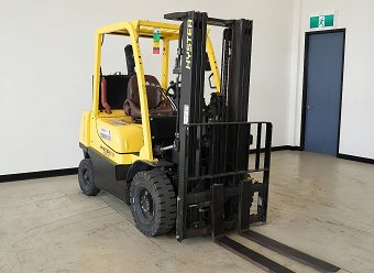 Used Forklift Special: HYSTER H2.5TX