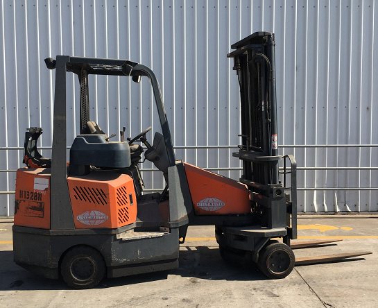 Used Forklift: AISLE-MASTER 20S 