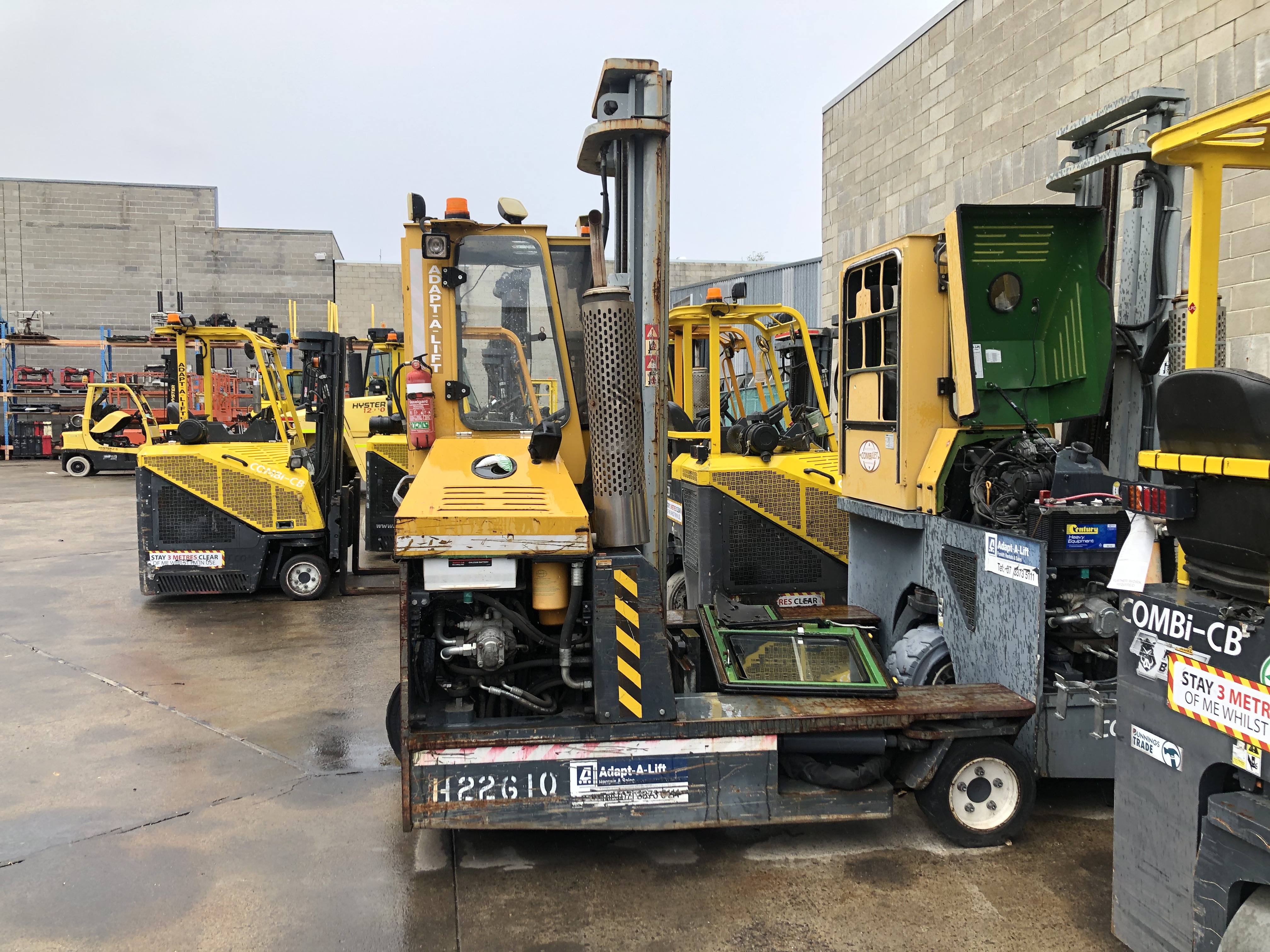 Used forklift: COMBILIFT C3000 