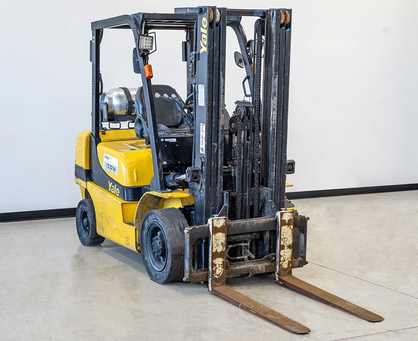Used forklift: YALE GLP25MX 
