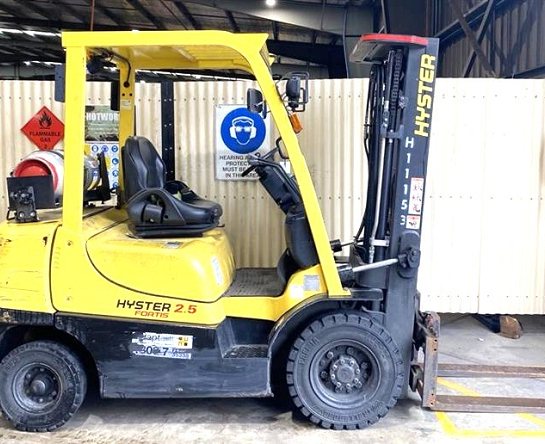 Used Forklift: HYSTER H2.5TX 