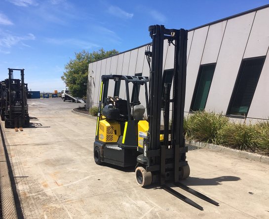 Used Forklift: AISLE-MASTER 20WH 