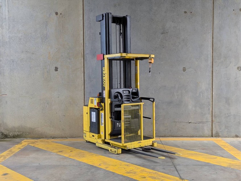HYSTER R30XM2