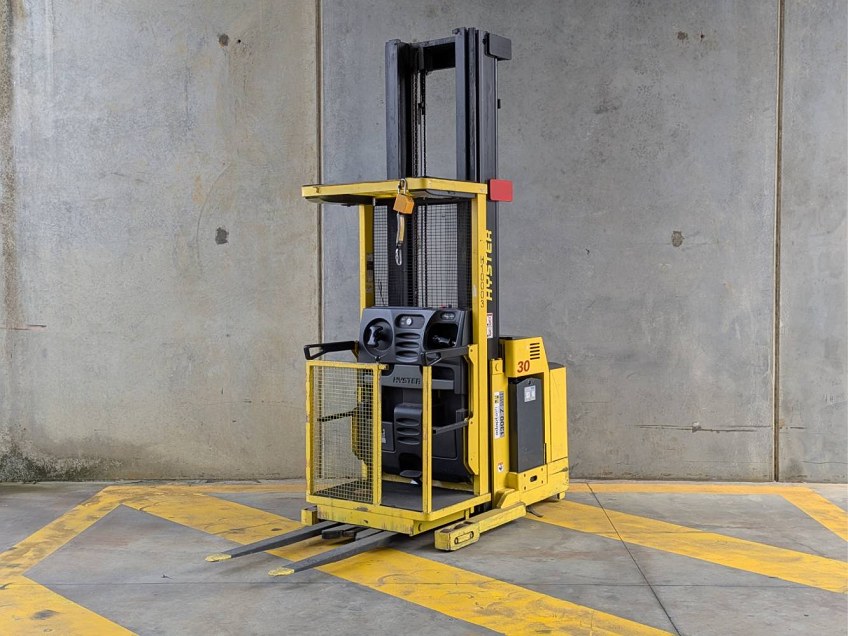 HYSTER R30XM2