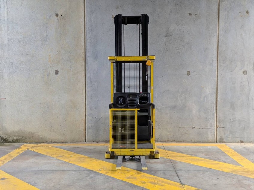 HYSTER R30XM2