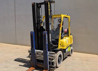 Used Forklift Special: HYSTER H2.5TX