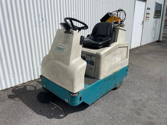 TENNANT 6100