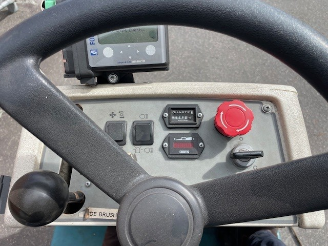 TENNANT 6100