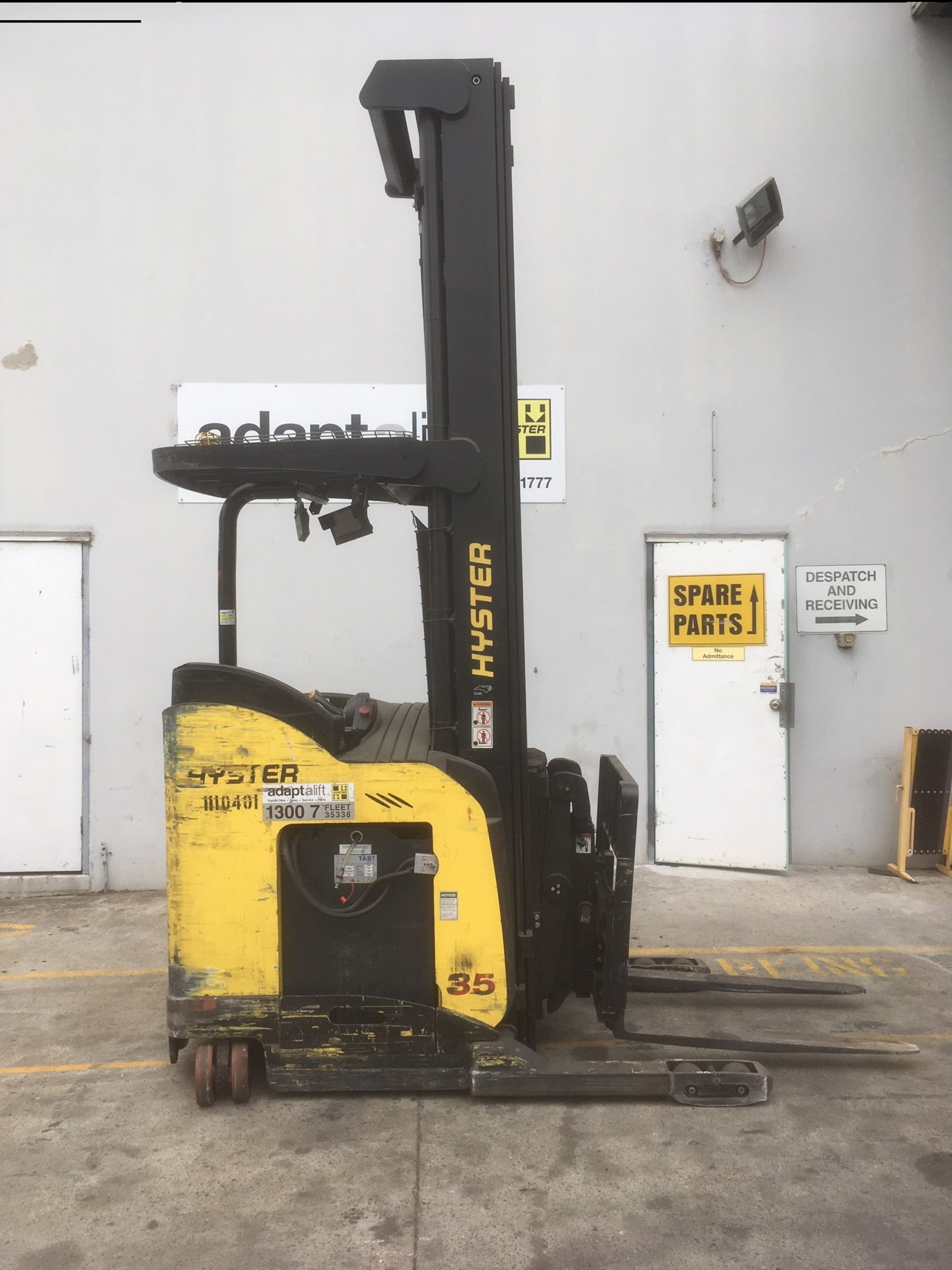 Used forklift: HYSTER N35ZDR 