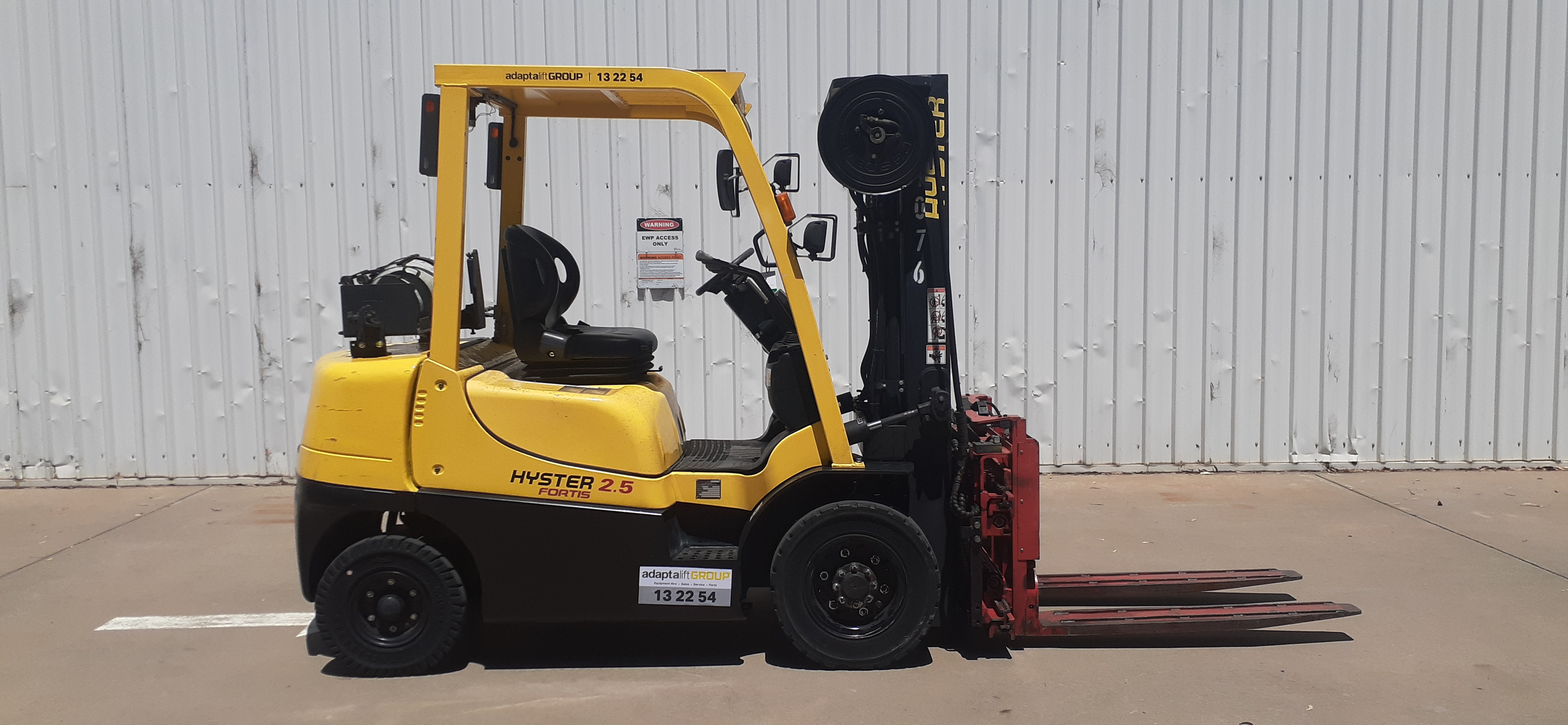 2013 Hyster H2.5TX-17573718