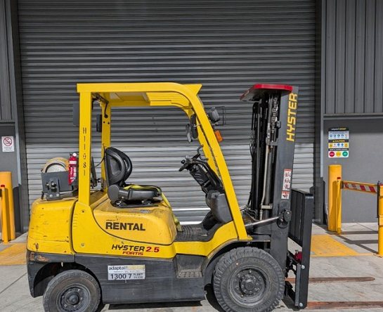 Used Forklift: HYSTER H2.5TX