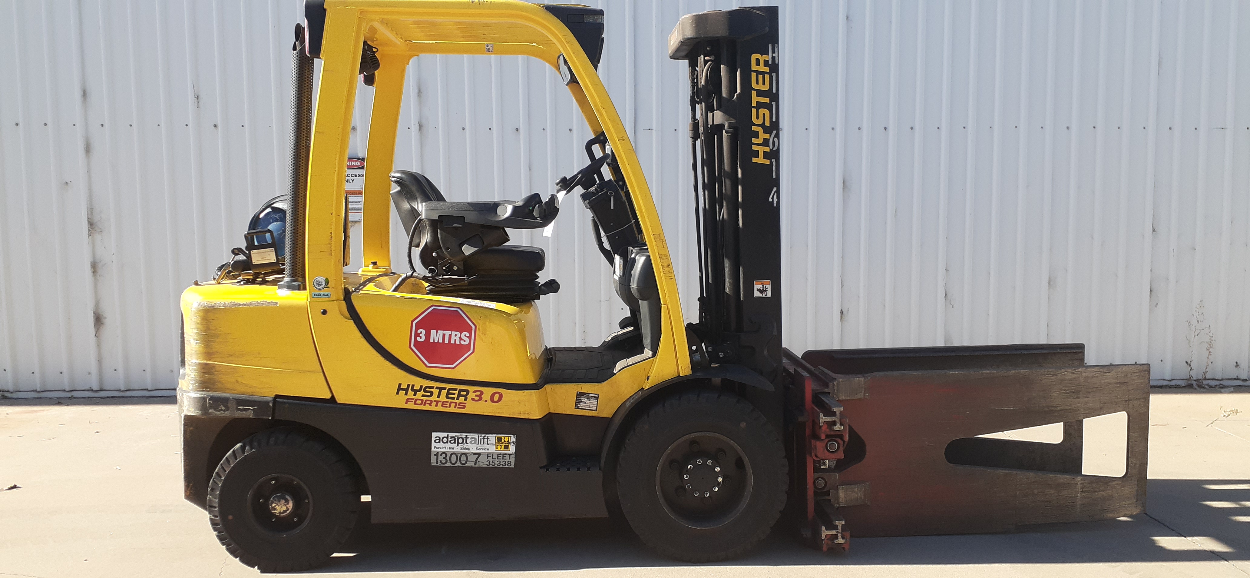 Used forklift: HYSTER H3.0FT 