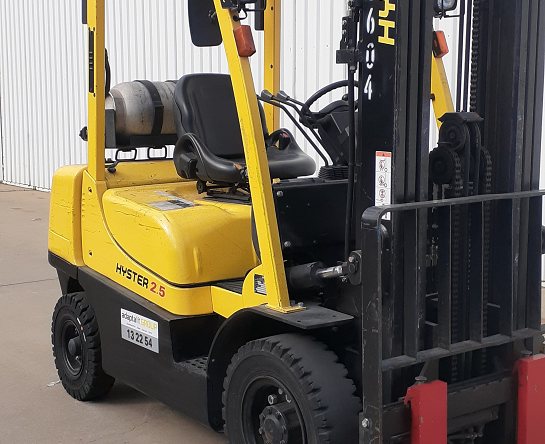 Used Forklift: HYSTER H2.5XT 