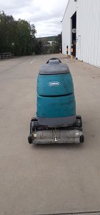 Used forklift: TENNANT T5