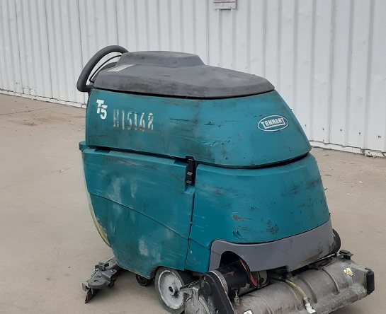 Used Forklift: TENNANT T5 