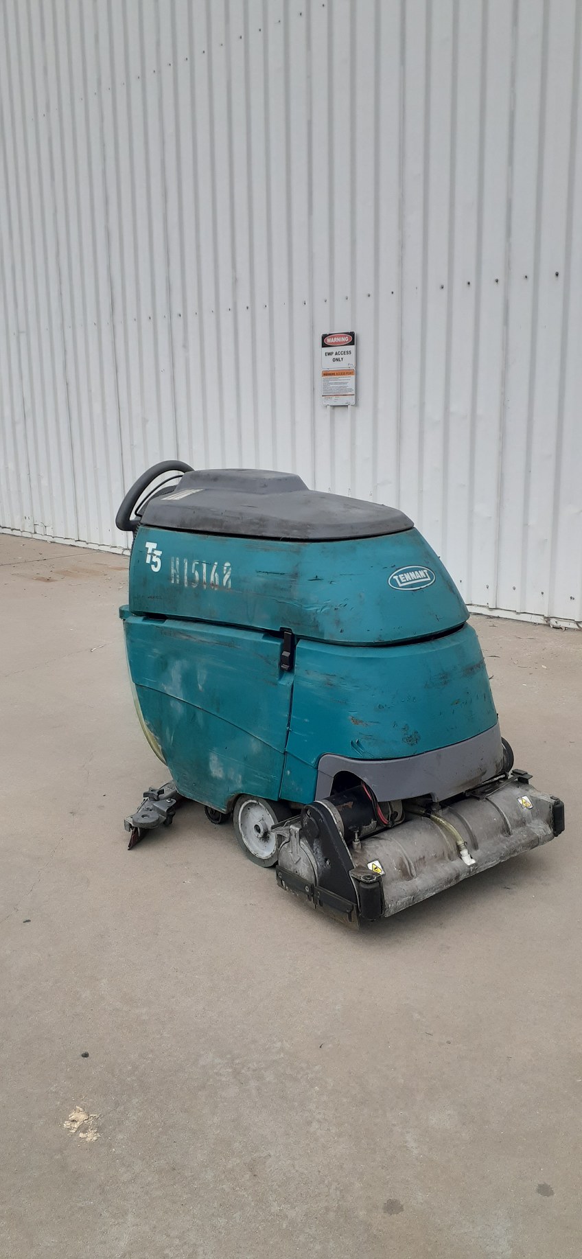 TENNANT T5