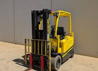 Used Forklift Special: HYSTER J2.5XN