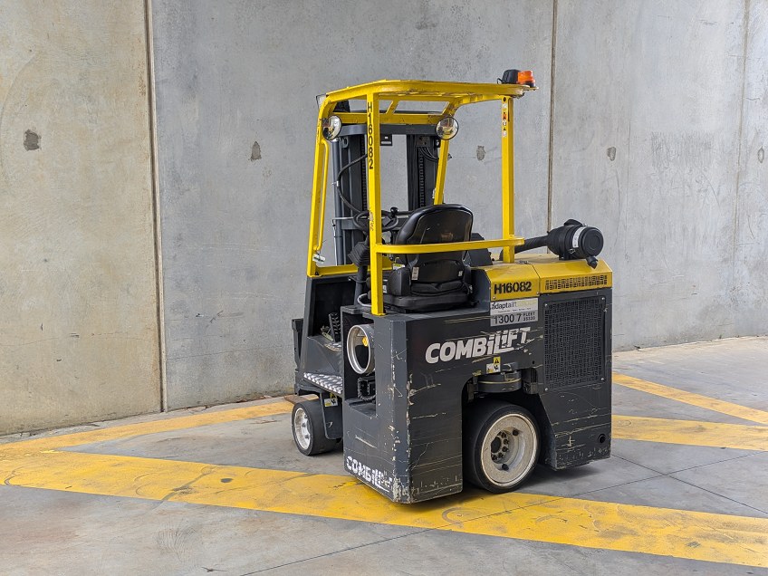 COMBILIFT CB3000