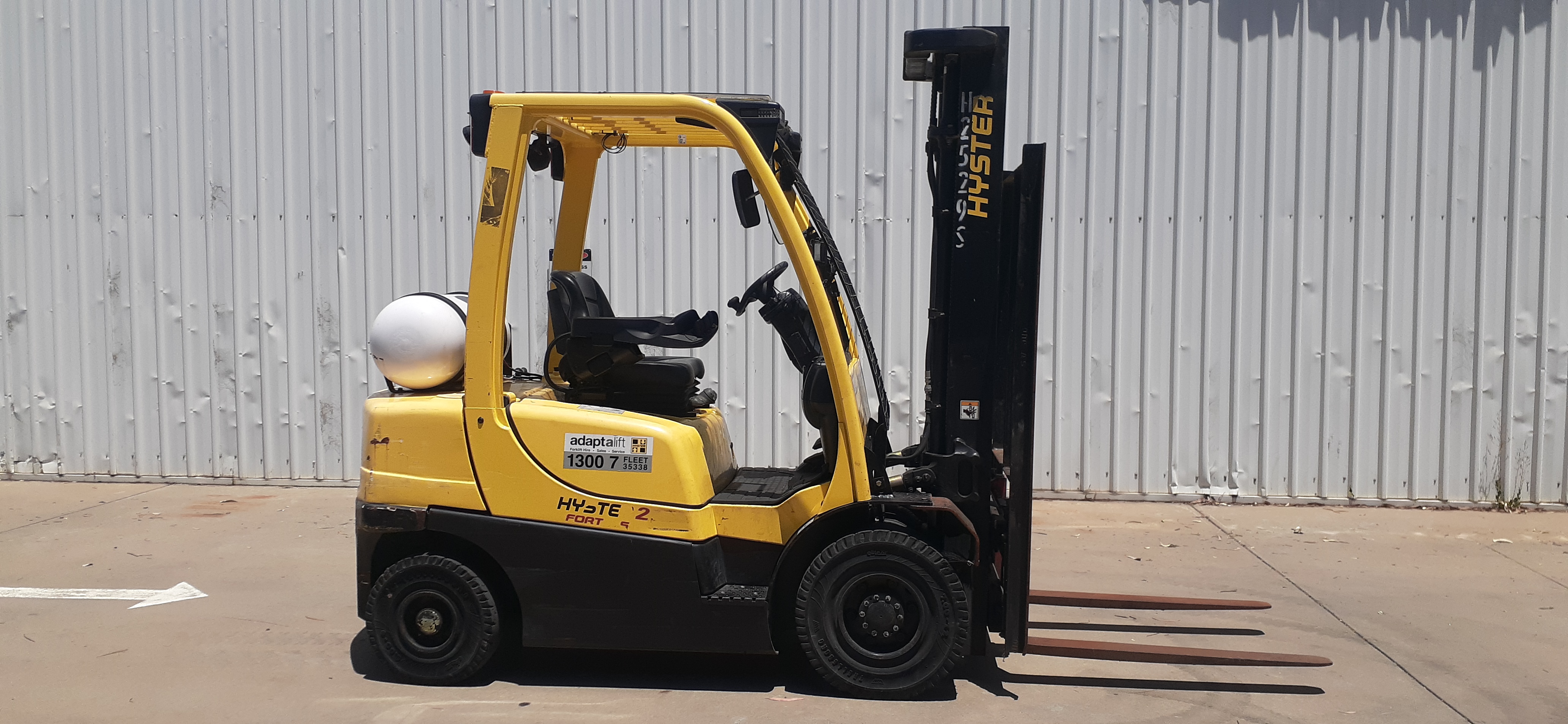 Used forklift: HYSTER H2.5FT 