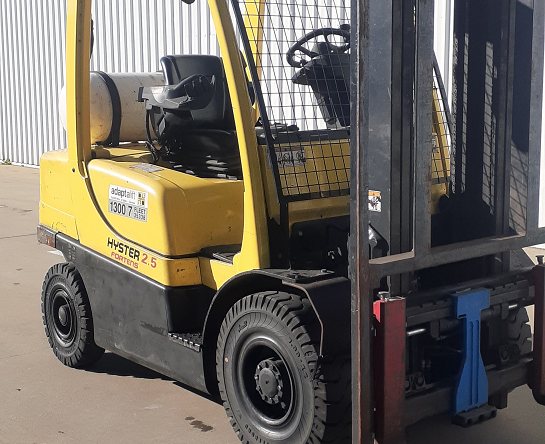 Used Forklift: HYSTER H2.5FT 