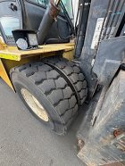 Used forklift: YALE GDP360EC