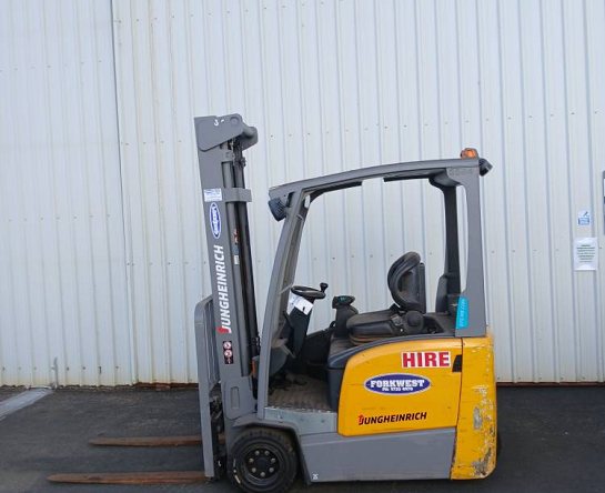 Used Forklift: JUNGHEINRICH EFG 218K 