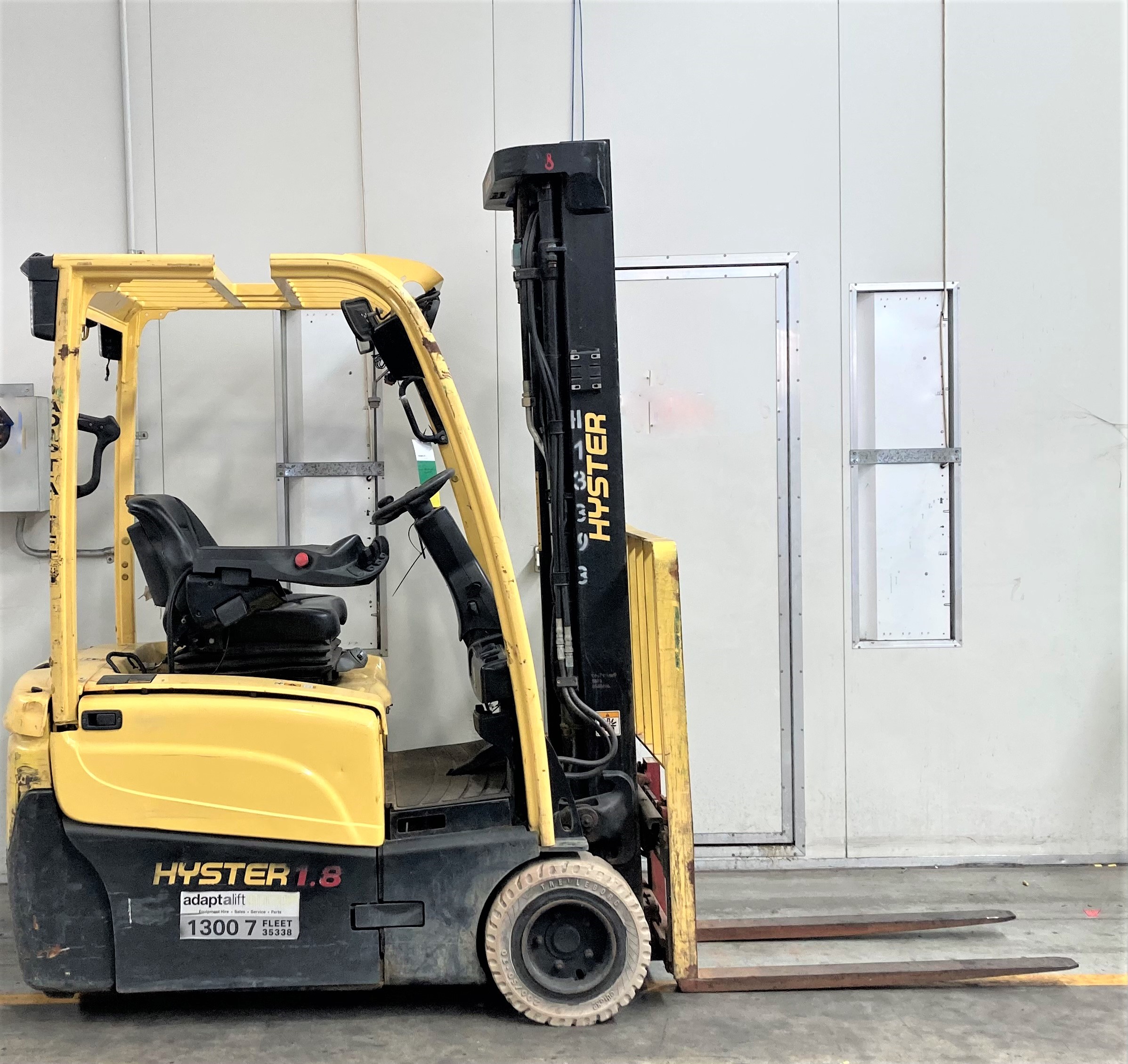 Used forklift: HYSTER J1.8XNT 
