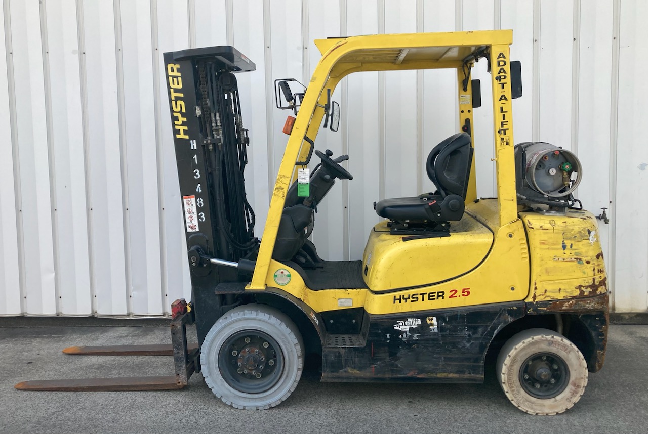 Used forklift: HYSTER H2.5XT 