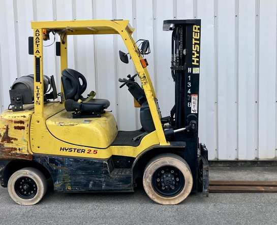 Used Forklift: HYSTER H2.5XT 