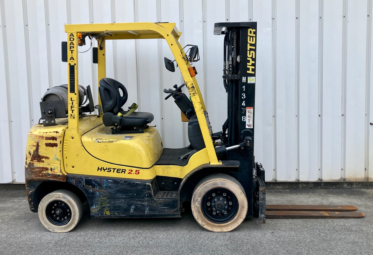 Used forklift: HYSTER H2.5XT 