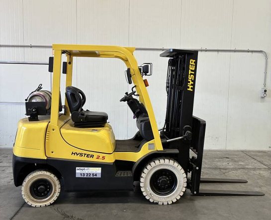 Used Forklift: HYSTER H2.5TX 