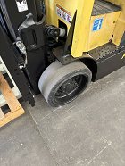 Used forklift: HYSTER E60XN