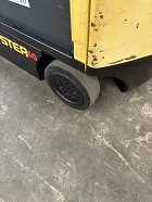 Used forklift: HYSTER E60XN