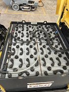 Used forklift: HYSTER E60XN