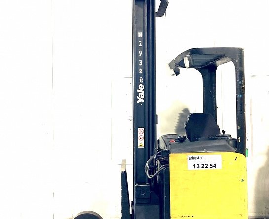 Used Forklift: YALE MR16H 