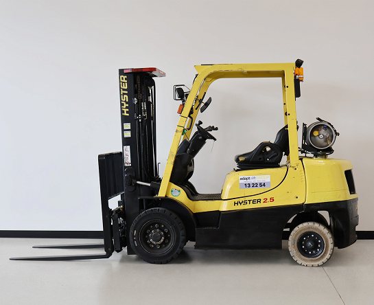 Used Forklift: HYSTER H2.5XT 