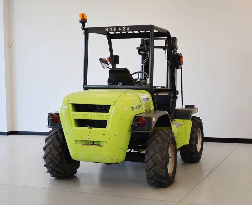 AGRIA TH250
