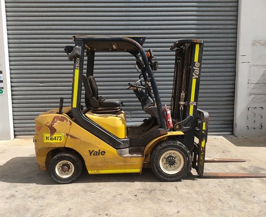 Used Forklift: YALE GDP25UX 