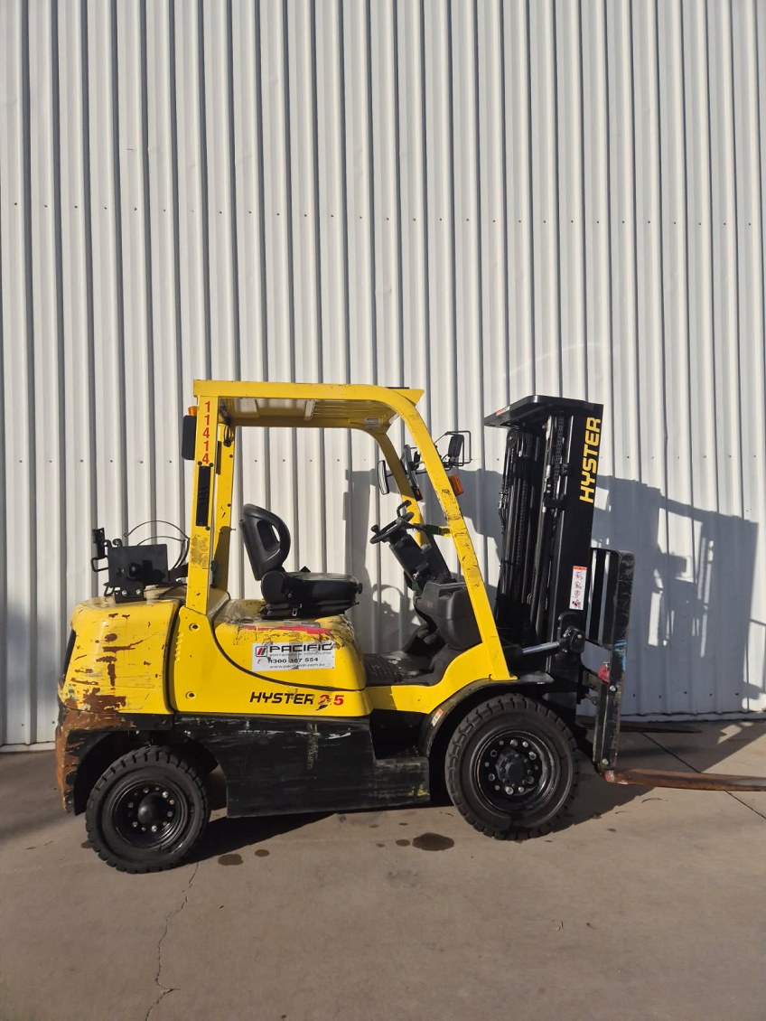 Used forklift: HYSTER H2.5XT 