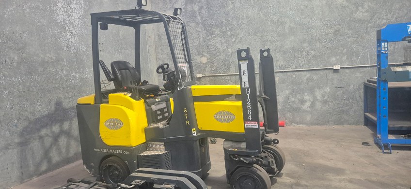 Used Equipment: AISLE-MASTER 20SHE 