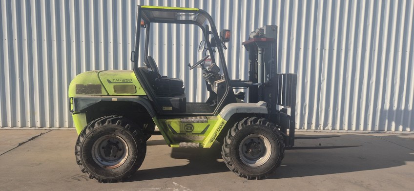 Used Equipment: AGRIA TH250
