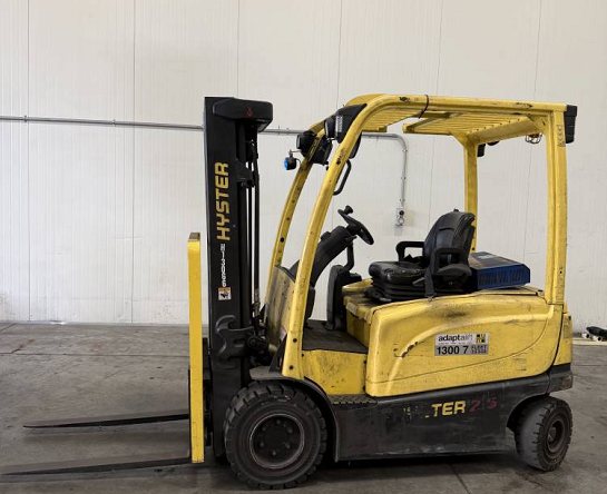 Used Forklift: HYSTER J2.5XN 
