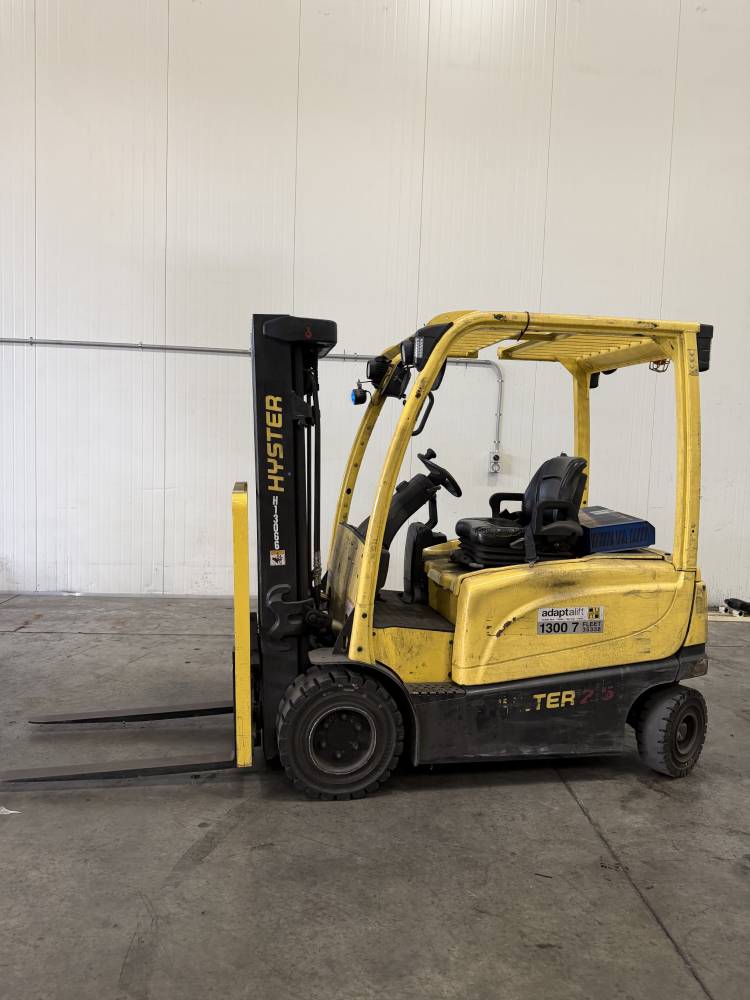 Used Equipment: HYSTER J2.5XN