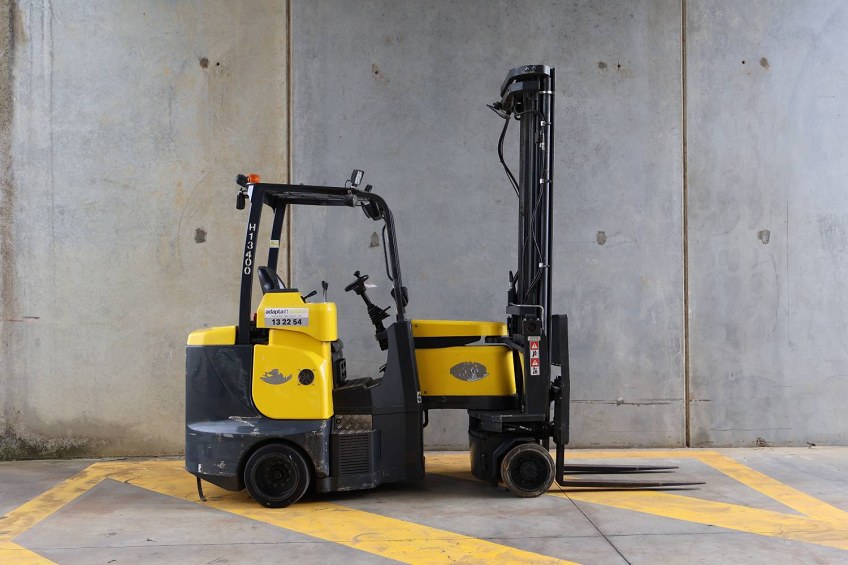 Used Equipment: AISLE-MASTER 20WHE