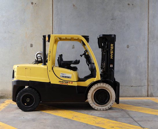 Used Forklift: HYSTER H5.0FT