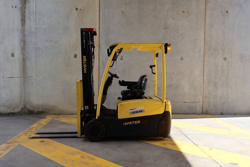 Used Equipment: HYSTER J1.8XNT 