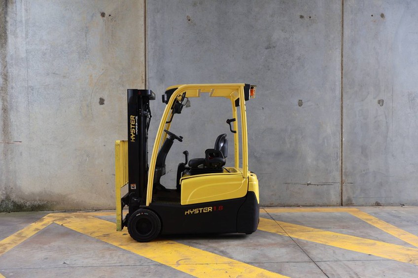 Used Equipment: HYSTER J1.8XNT 